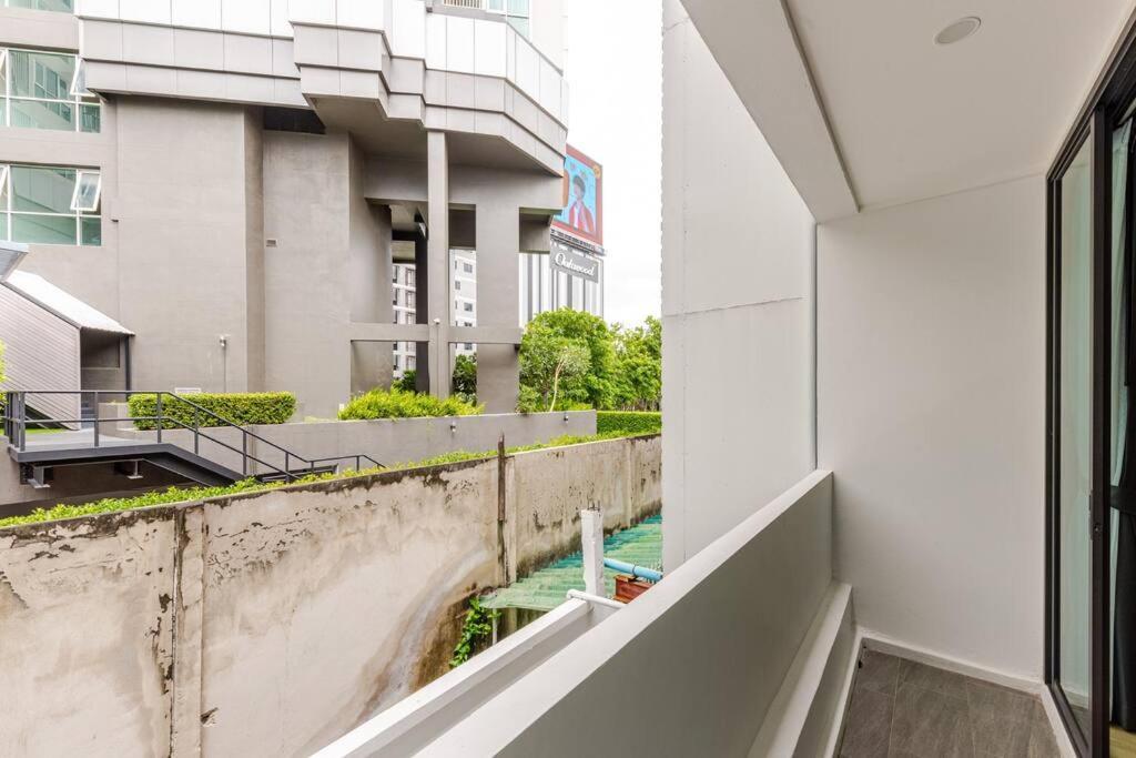 The Mellow At Sathorn Nhà nghỉ *
